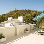 Hotel Noviz 3*