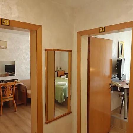 Hotel Noviz 3*