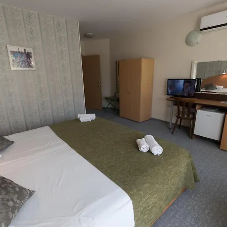 Noviz Hotel 3*