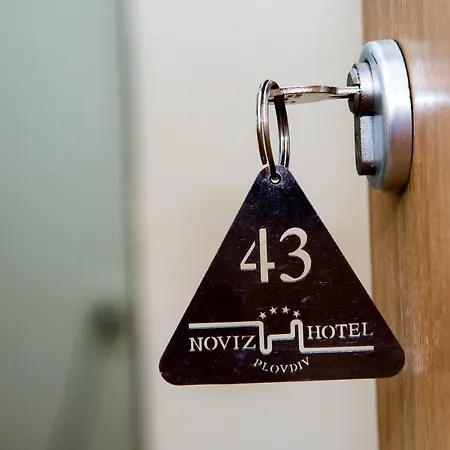 Hotel Noviz 3*