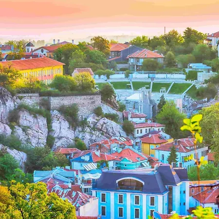 Ξενοδοχείο Noviz 3*