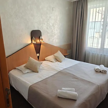 Noviz Hotel 3*