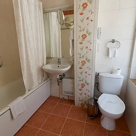 Hotel Noviz 3*