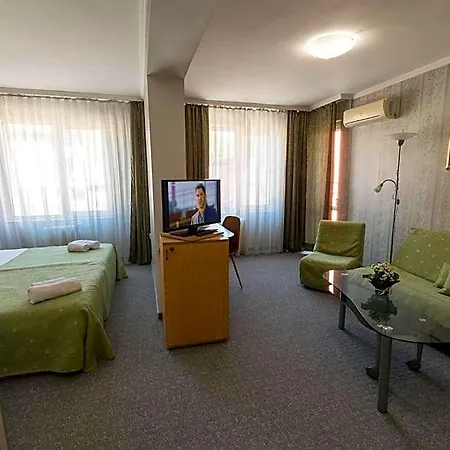 Hotel Noviz 3*